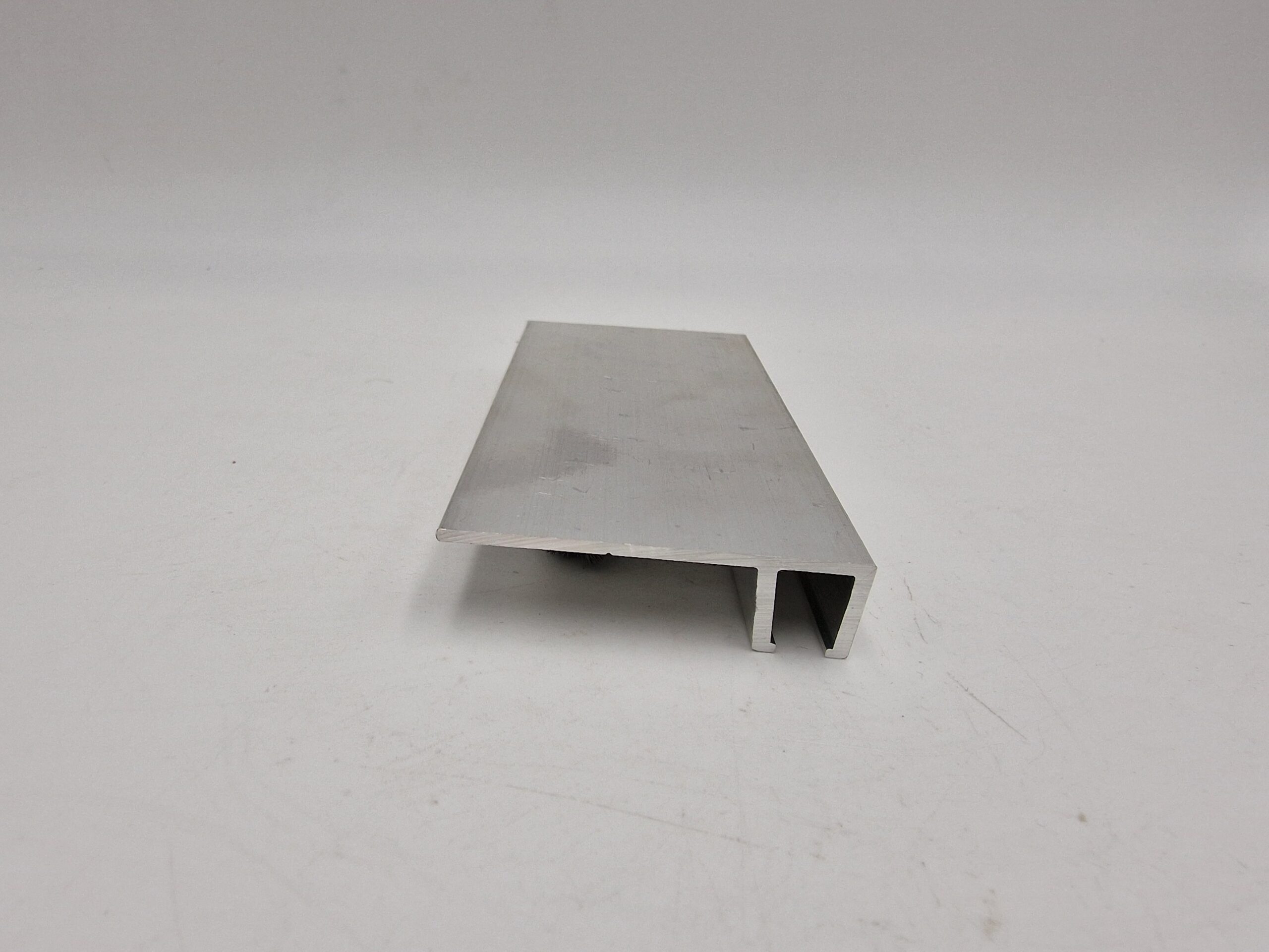 Perfil F8-50 aluminio